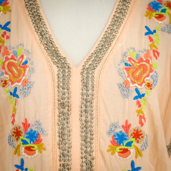 Soft Surroundings Size Medium M Peach Palm Island Beaded Embroidered Tunic Top - Picture 2 of 5